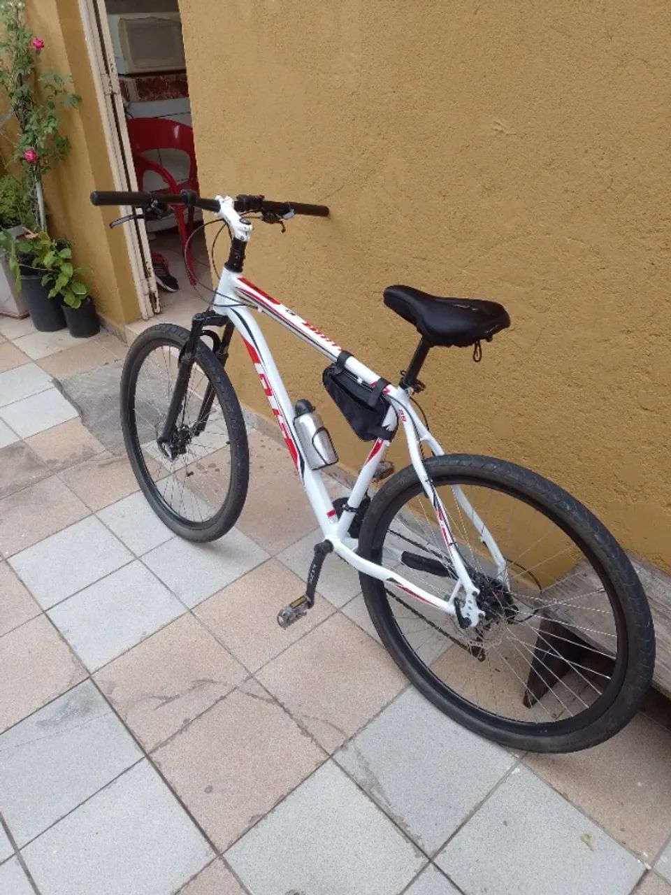 Bicicleta Aro 29 , quadro 21, alumínio !! - Foto 3