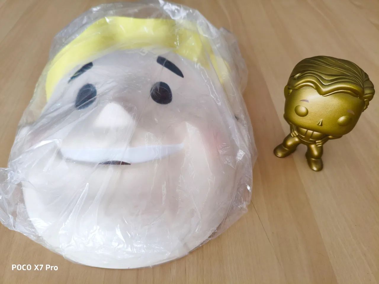 Funko Pop Games Boy Gold Máscara Pip Boy Exclusiva CCXP 2024