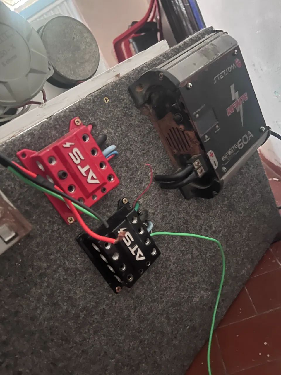 Vendo som automotivo 
