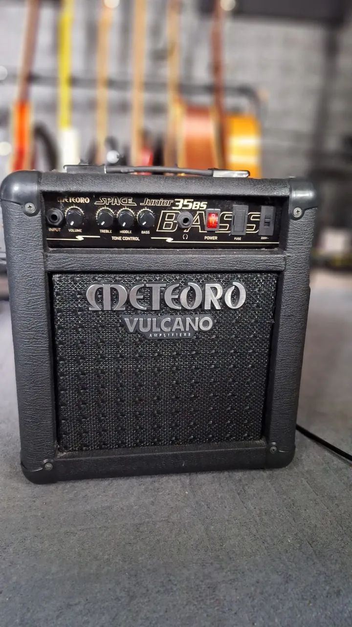 Amplificador baixo meteoroBs Vulcano 35w  - Foto 3