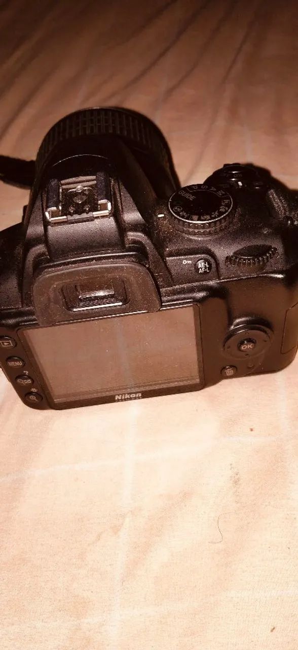 Câmera DSLR nikon D3000 - Foto 2