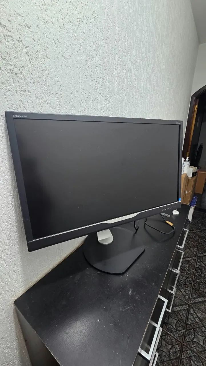 Monitor Philips 28 Pol. LED 4K Ultra HD Widescreen, 288P6L - Foto 4