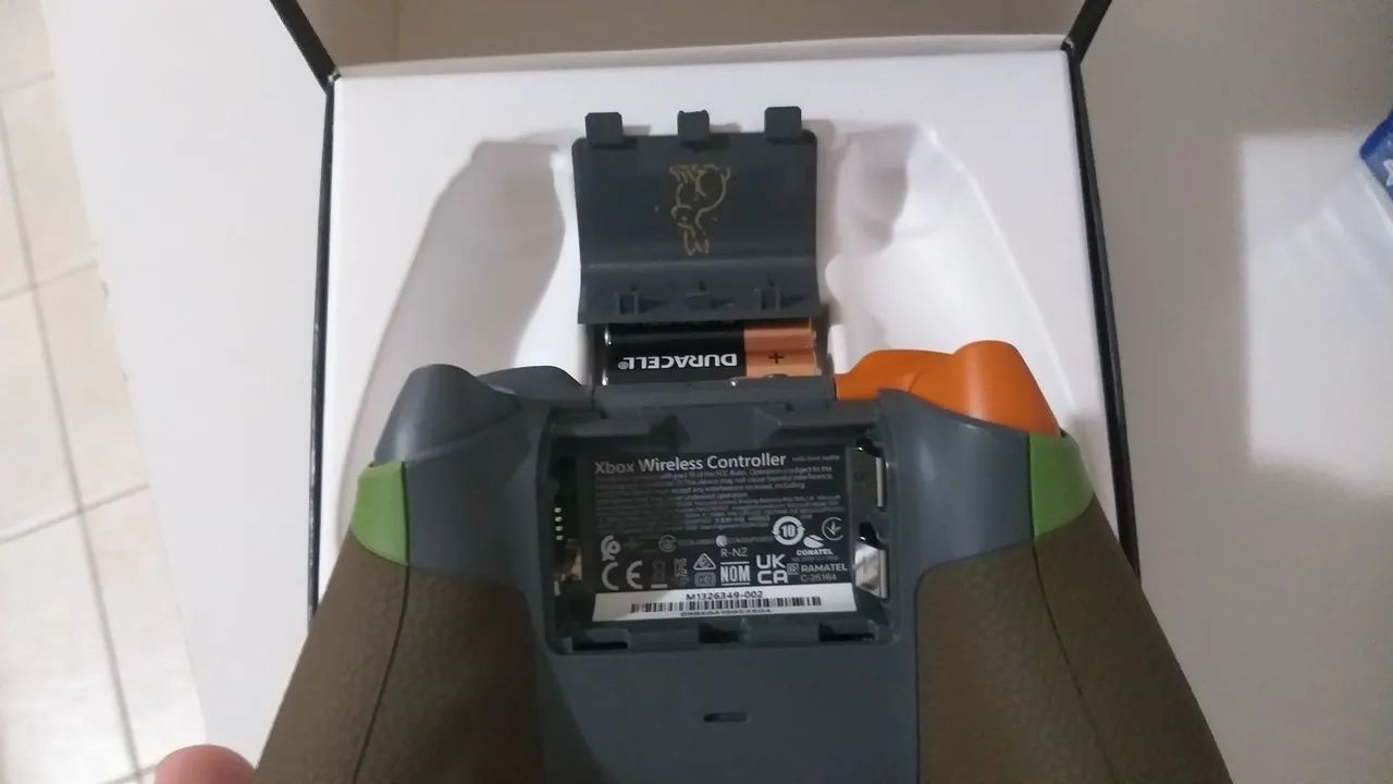 Vendo controle Doom Xbox One . - Foto 4