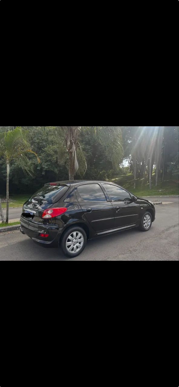 Peugeot 207 2012