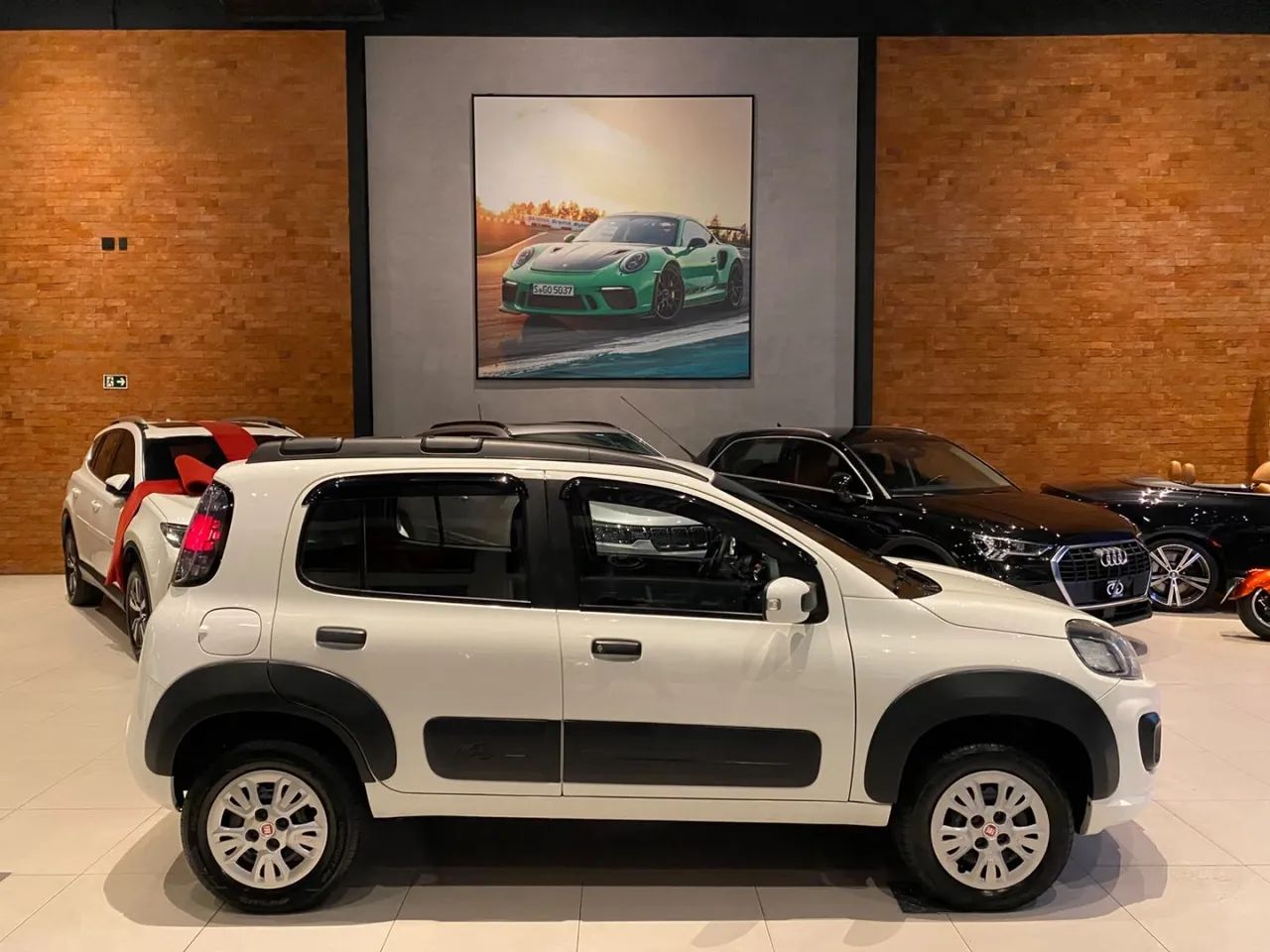 Fiat Uno WAY 1.0 Flex 6V 5P 2017 - Foto 4