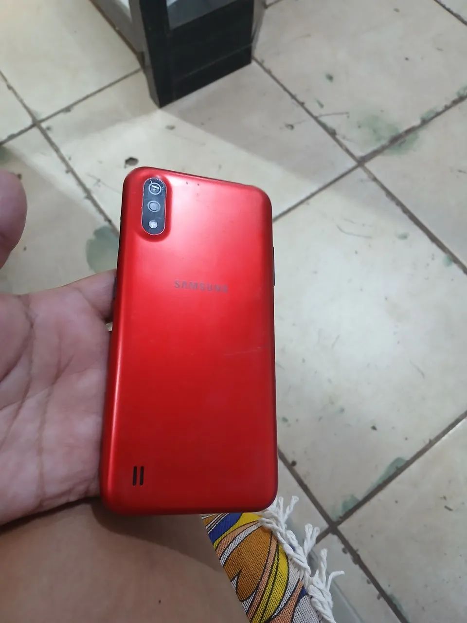 Celular Samsung A01 normal de 32GB duos  - Foto 2