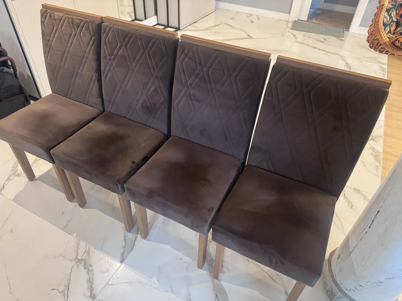 4 cadeiras estofadas  - Foto 3
