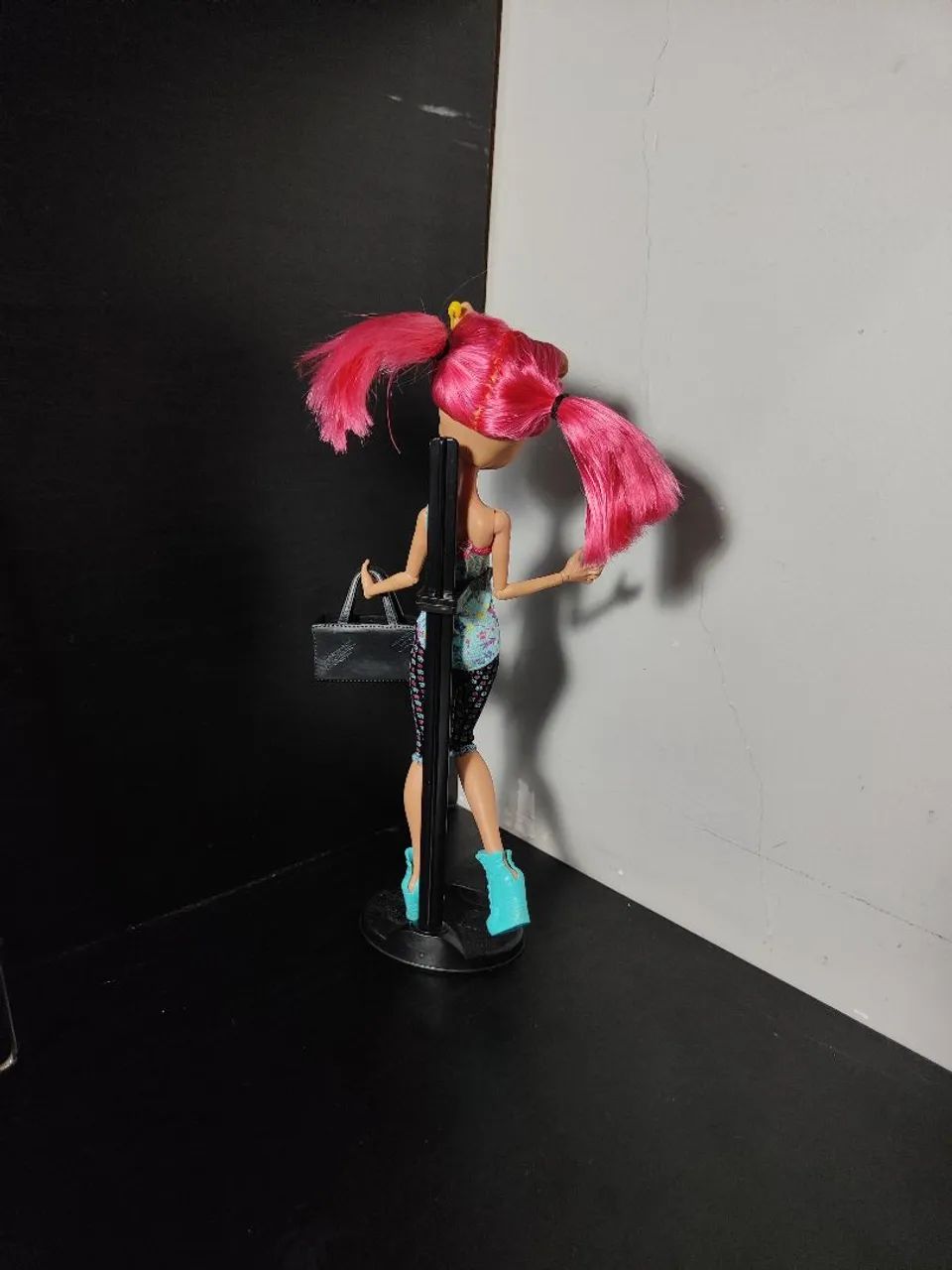 INDISPONÍVEL Boneca Monster High Howleen Wolf Dance Class G1 - Foto 2
