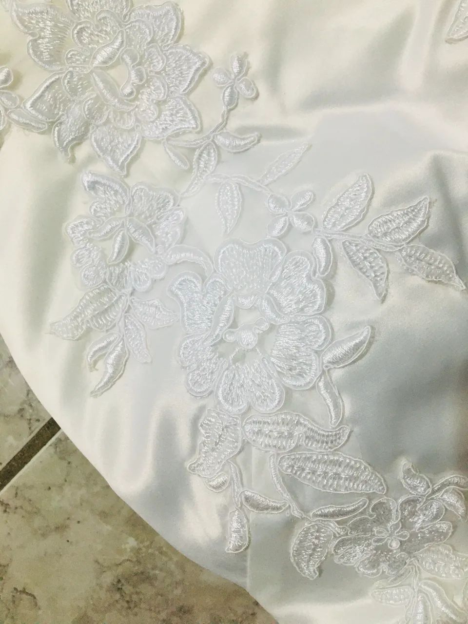 VESTIDO DE NOIVA CLÁSSICO  - Foto 4