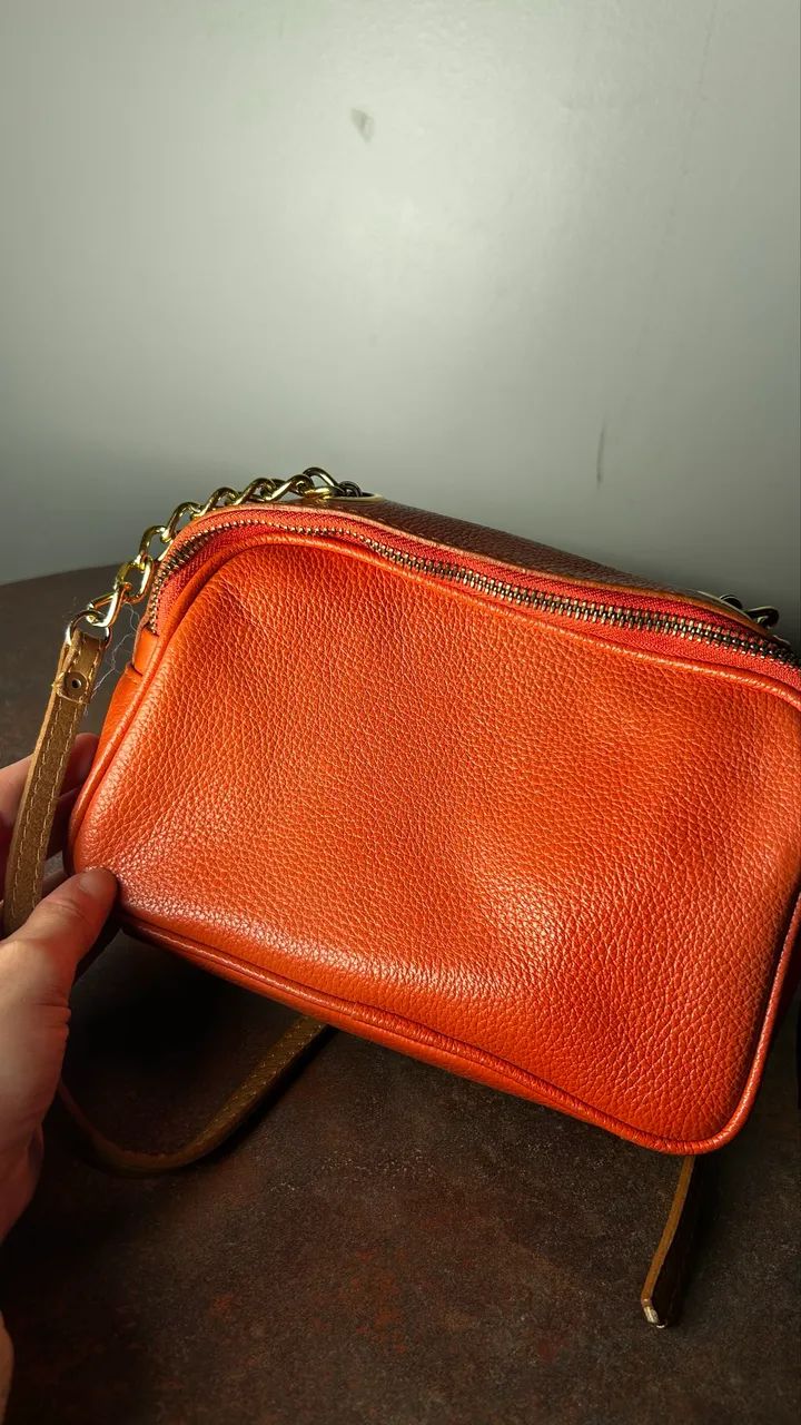 Bolsa tira colo em couro Constance - Foto 5