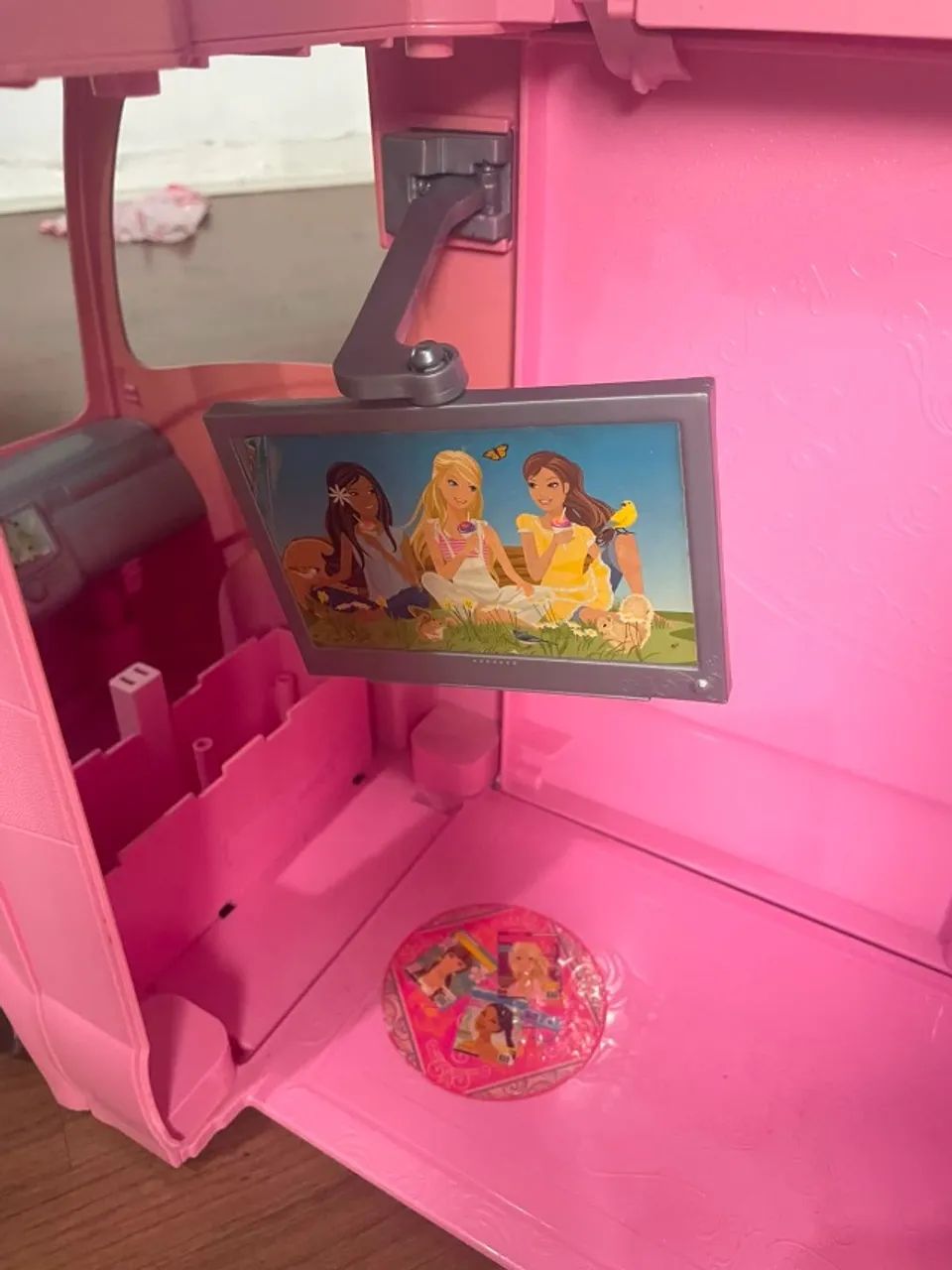 Trailer de Camping da Barbie da Mattel - Usado - Foto 4