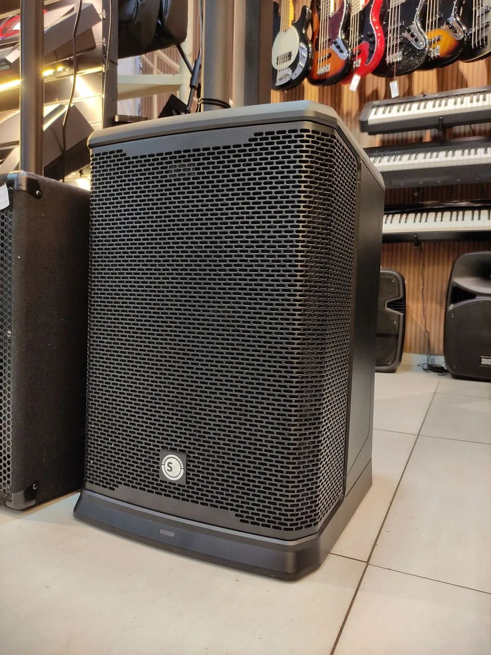 Torre de som SV600