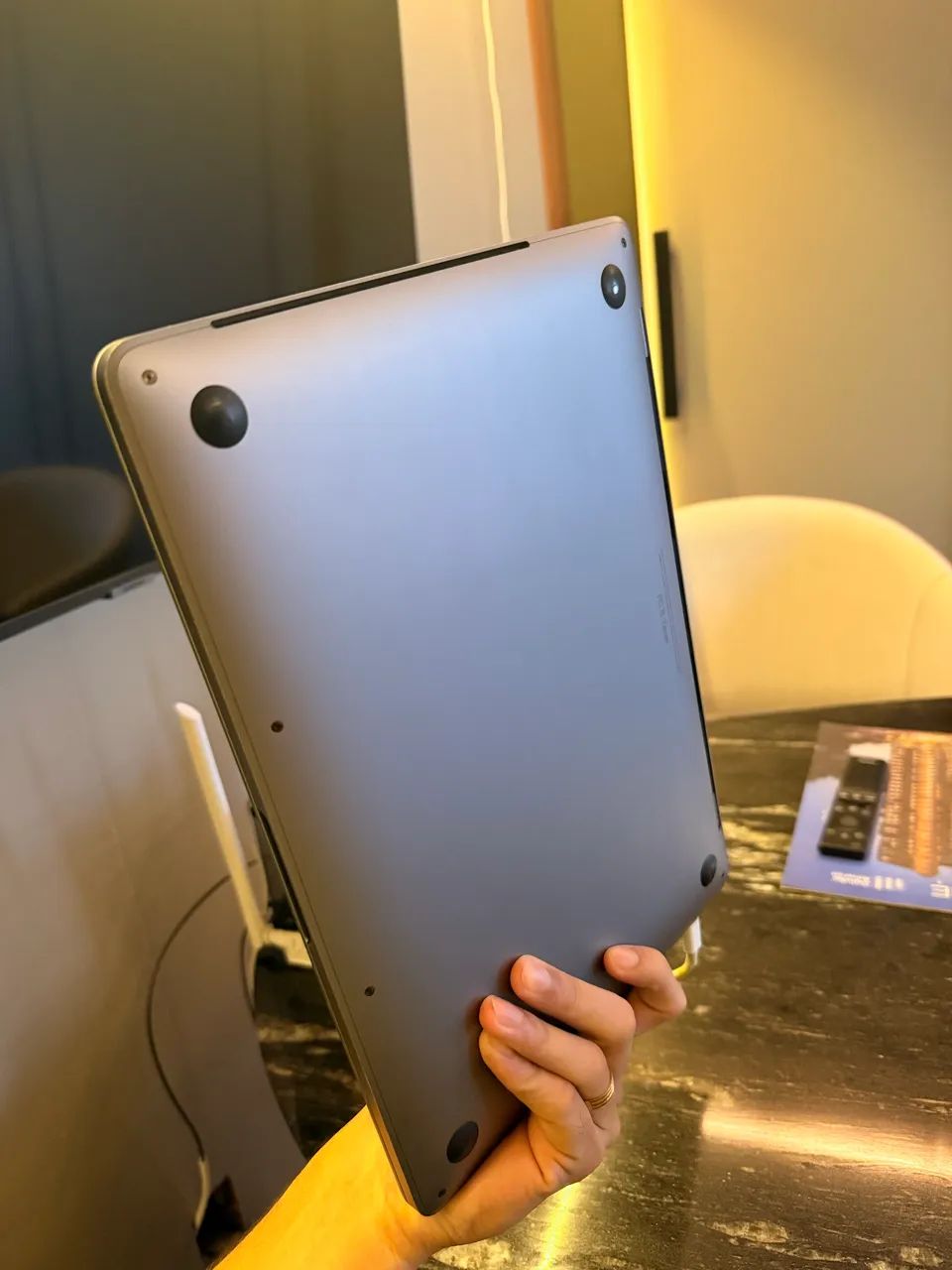 Macbook Pro 2020 i5 - Foto 4