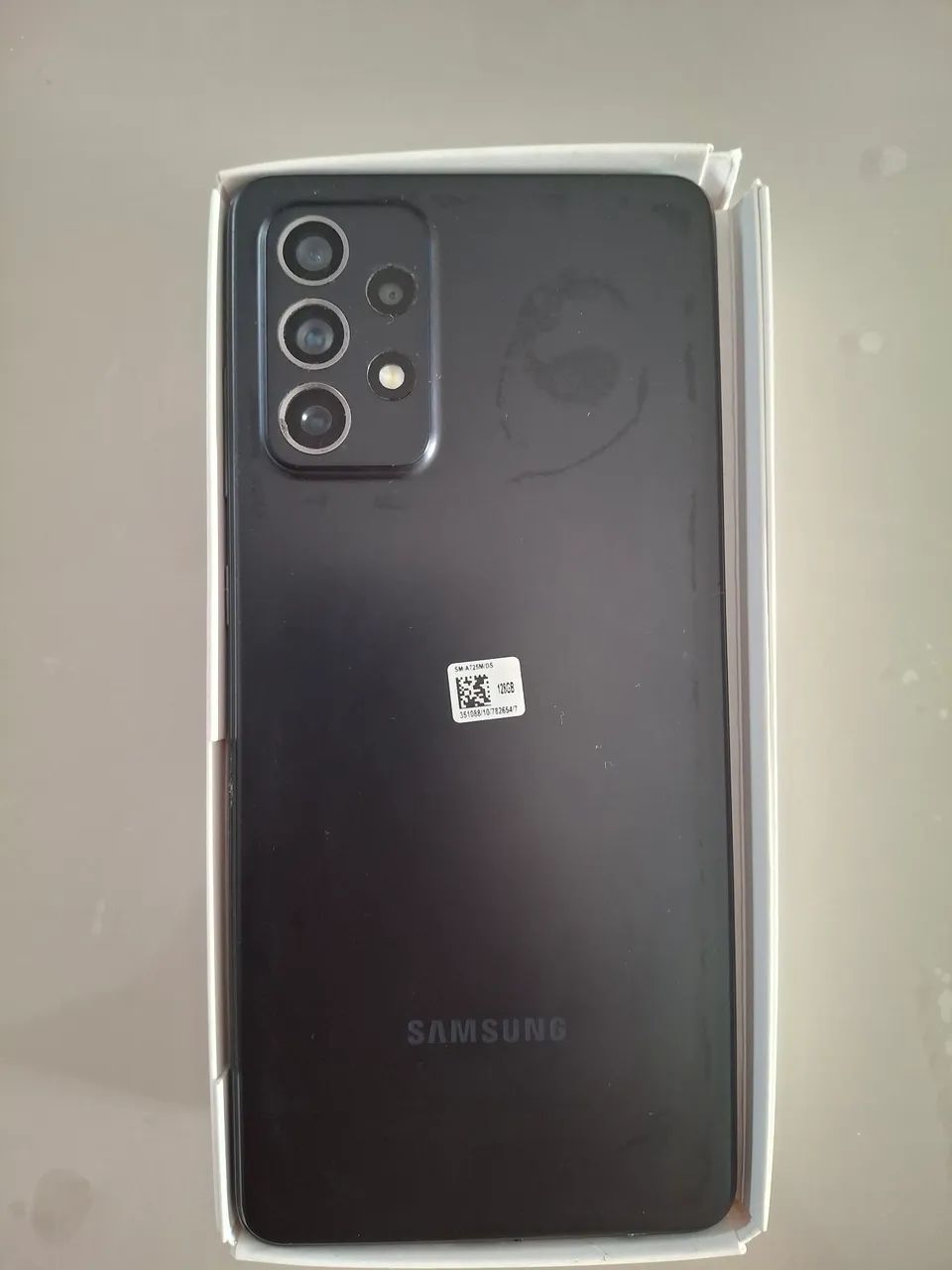 Celular Sansung preto A72 com 128GB  - Foto 2