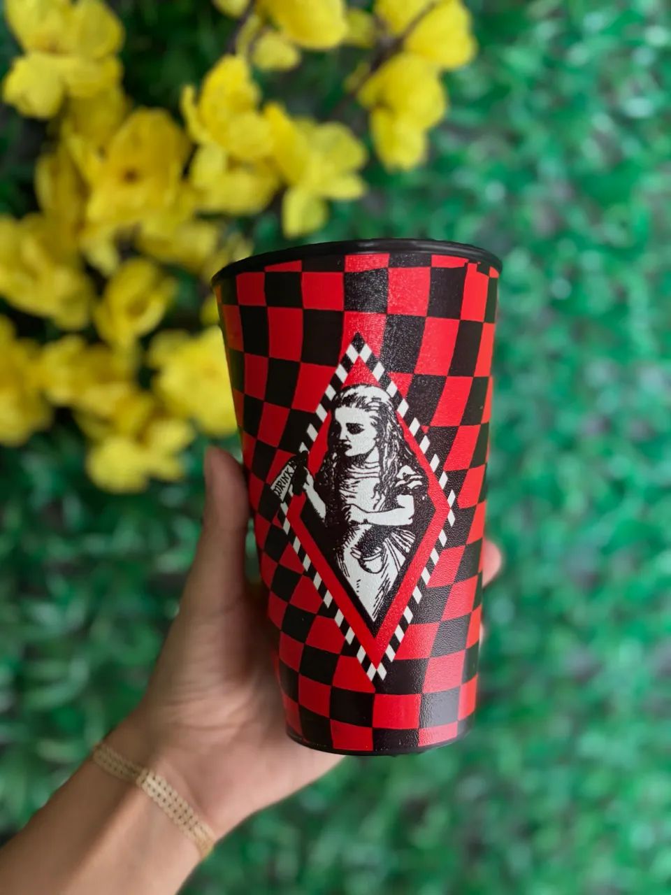 Copo Alice no país das maravilhas (Darkside).