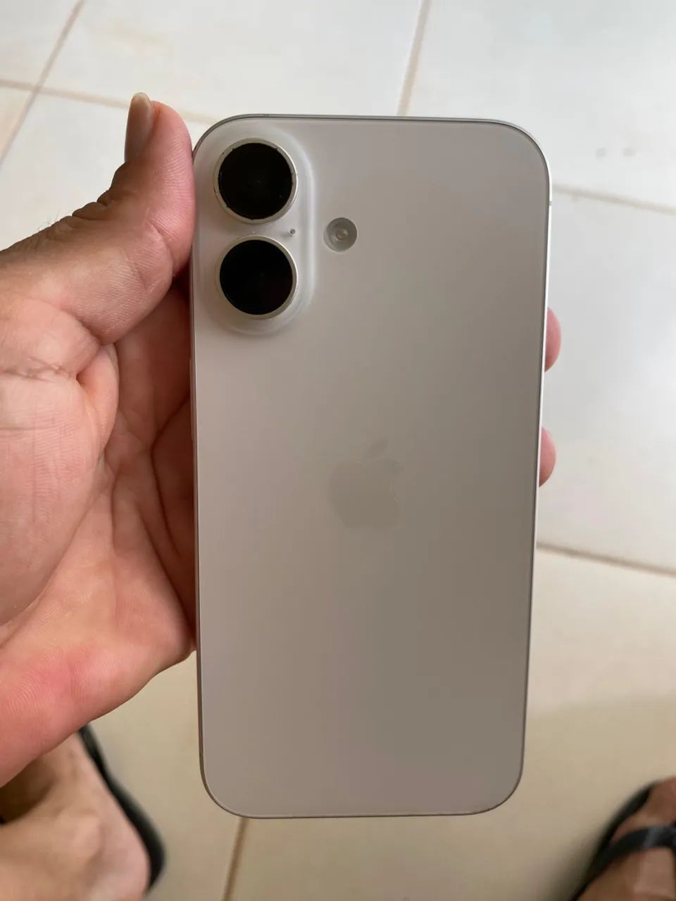 iPhone 16  - Foto 2