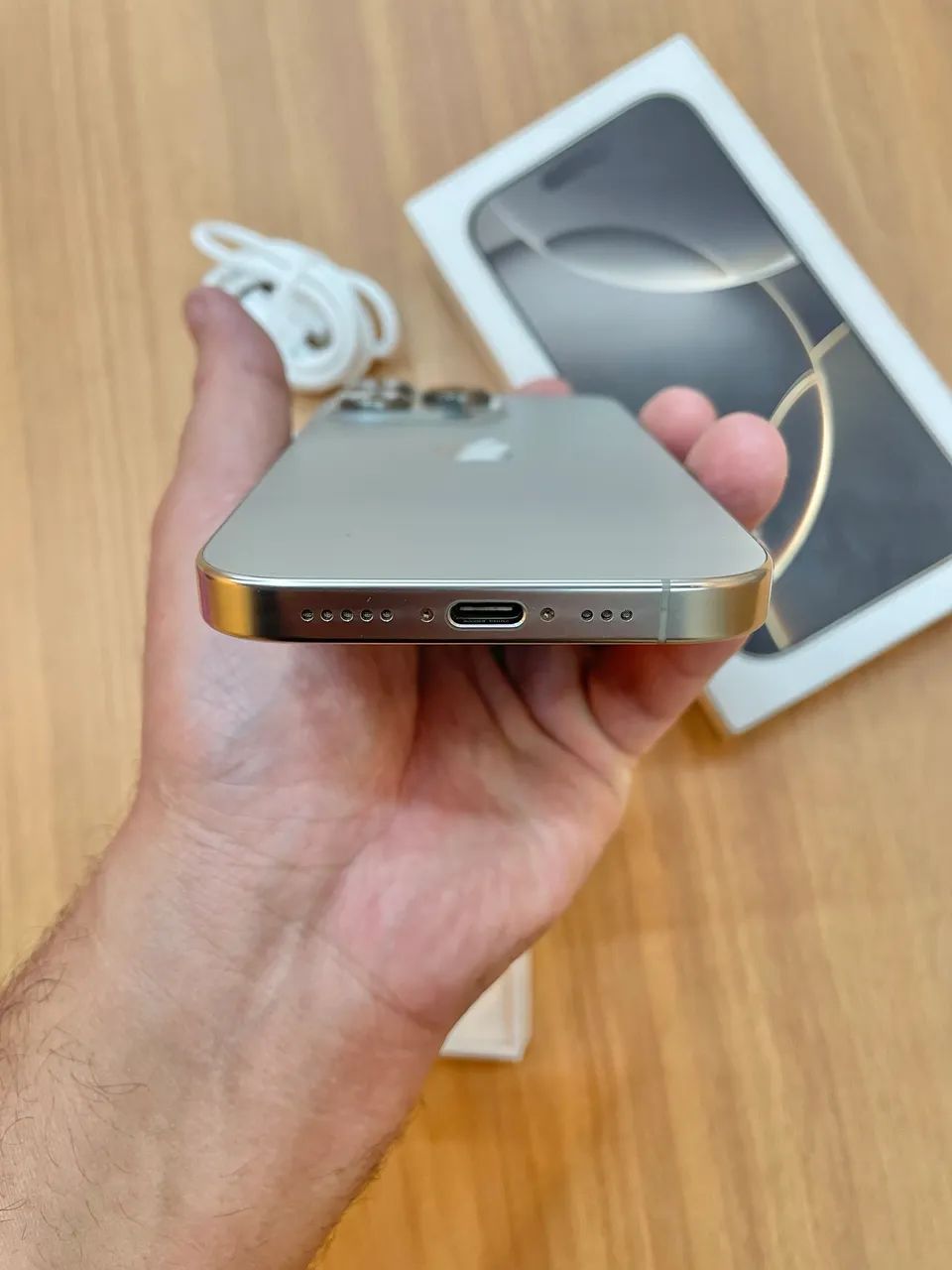 iPhone 16 PRO  - Foto 2