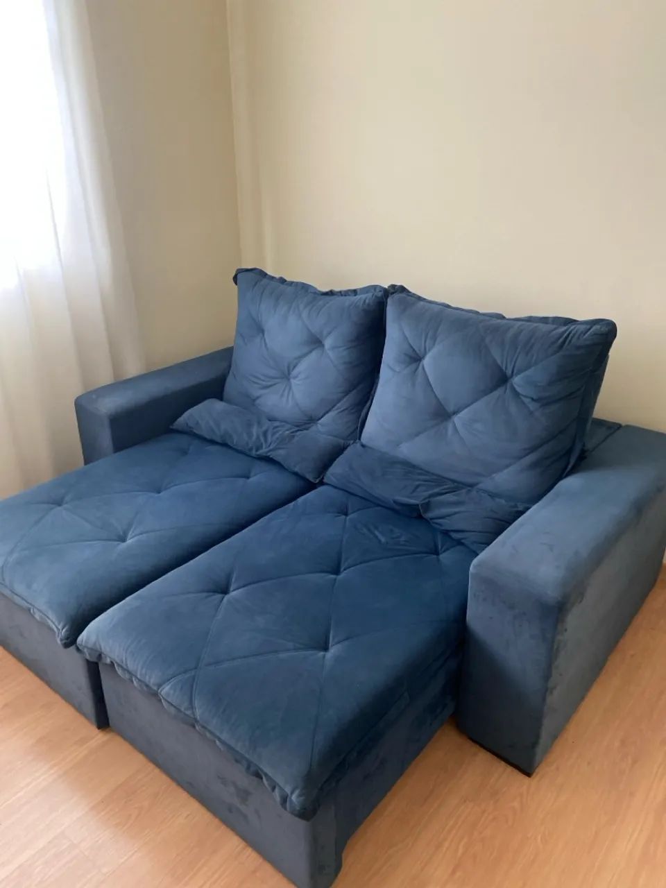 Sofá Retrátil e Reclinável Azul
