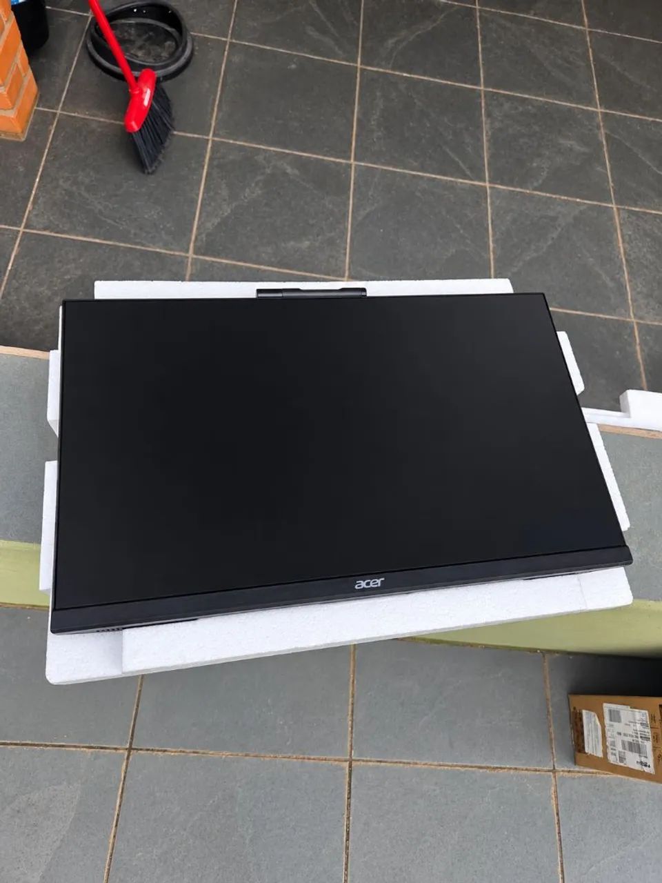 Monitor Gamer - 1ms de resposta - Full HD.