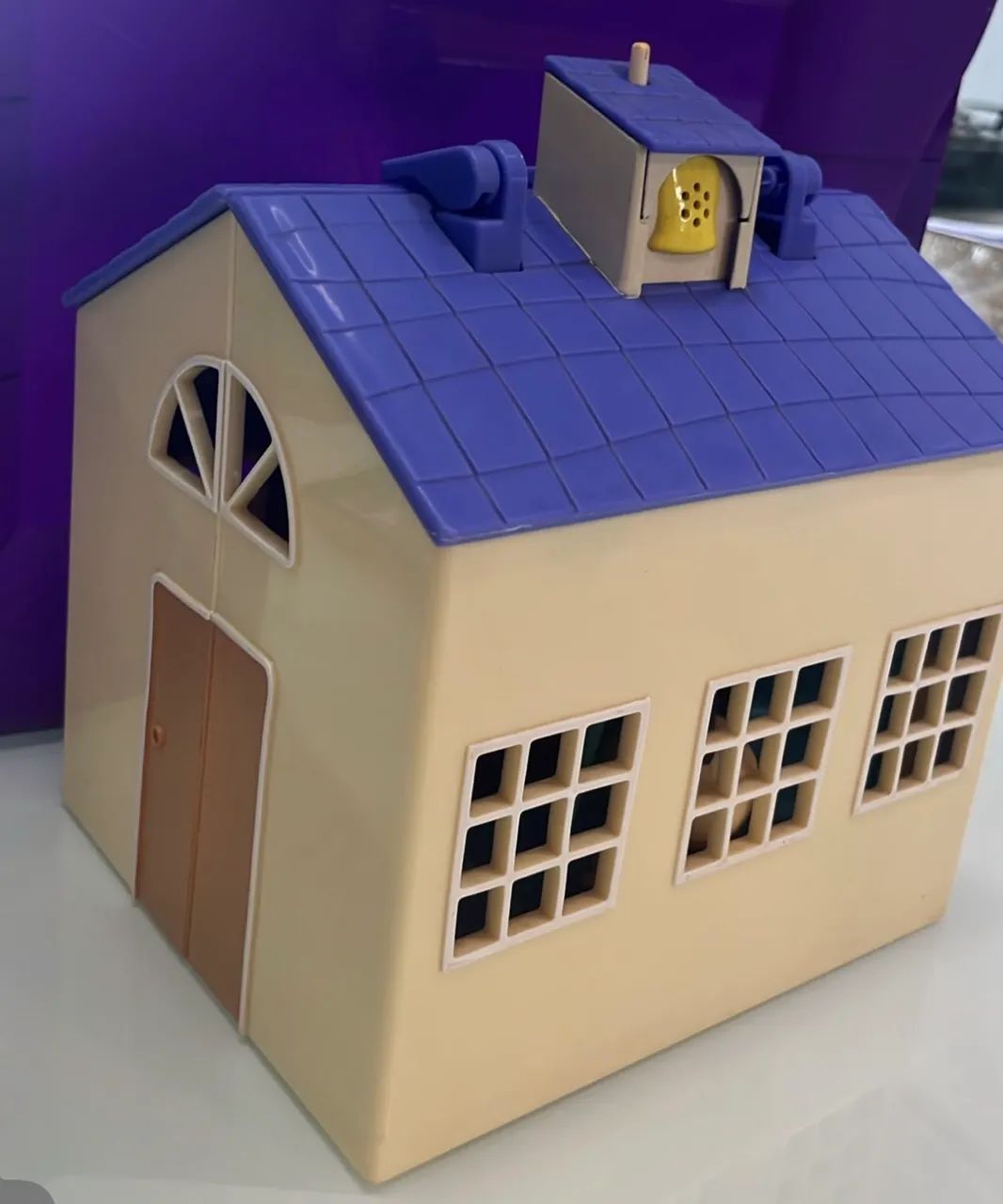 Escola da peppa com personagens  - Foto 2