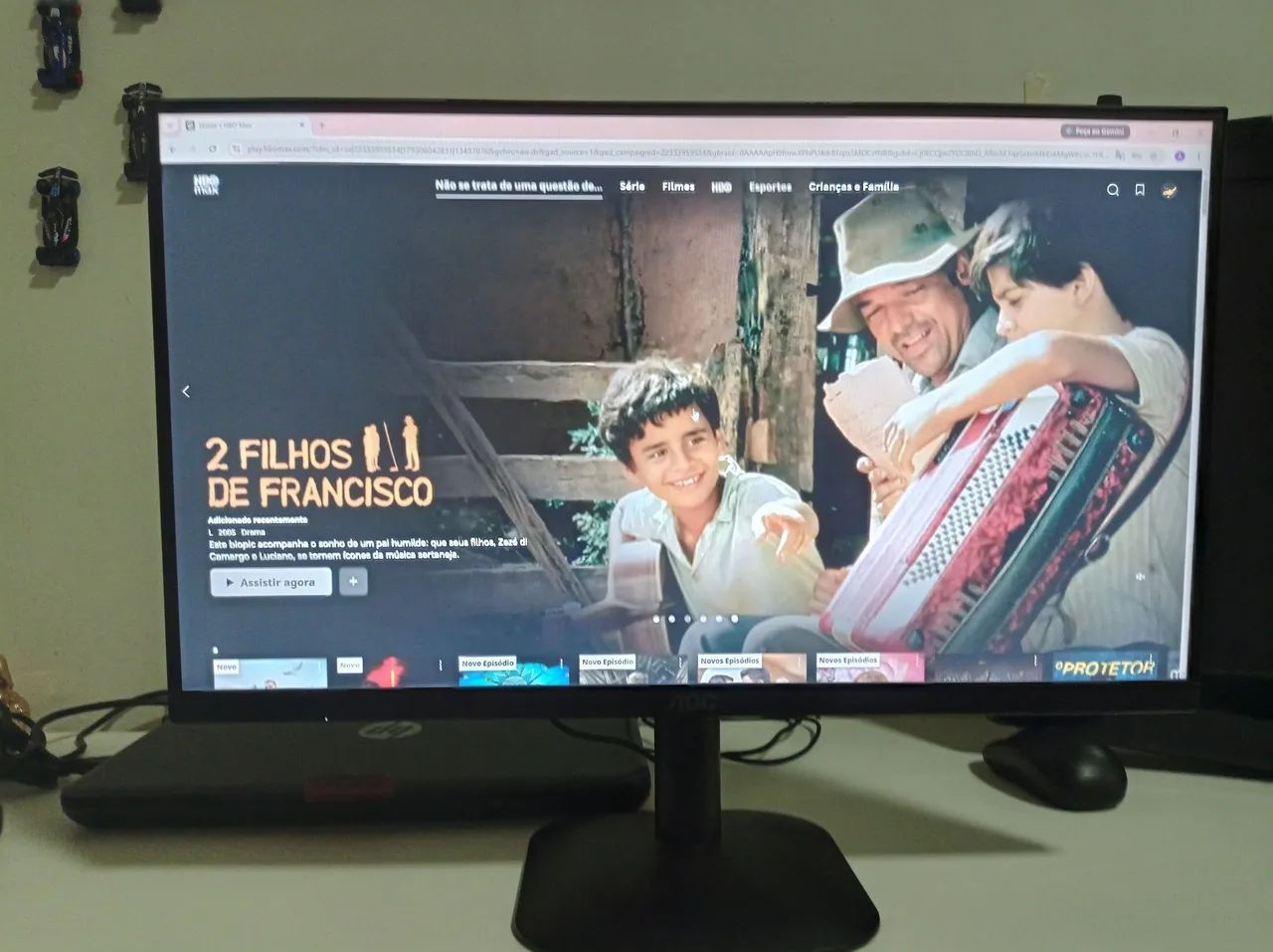 Monitor AOC
