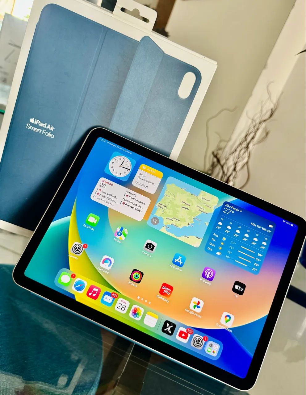 iPad Air 5ª Geração 256GB Wi-Fi + Smart Folio Apple - Impecável - Foto 2