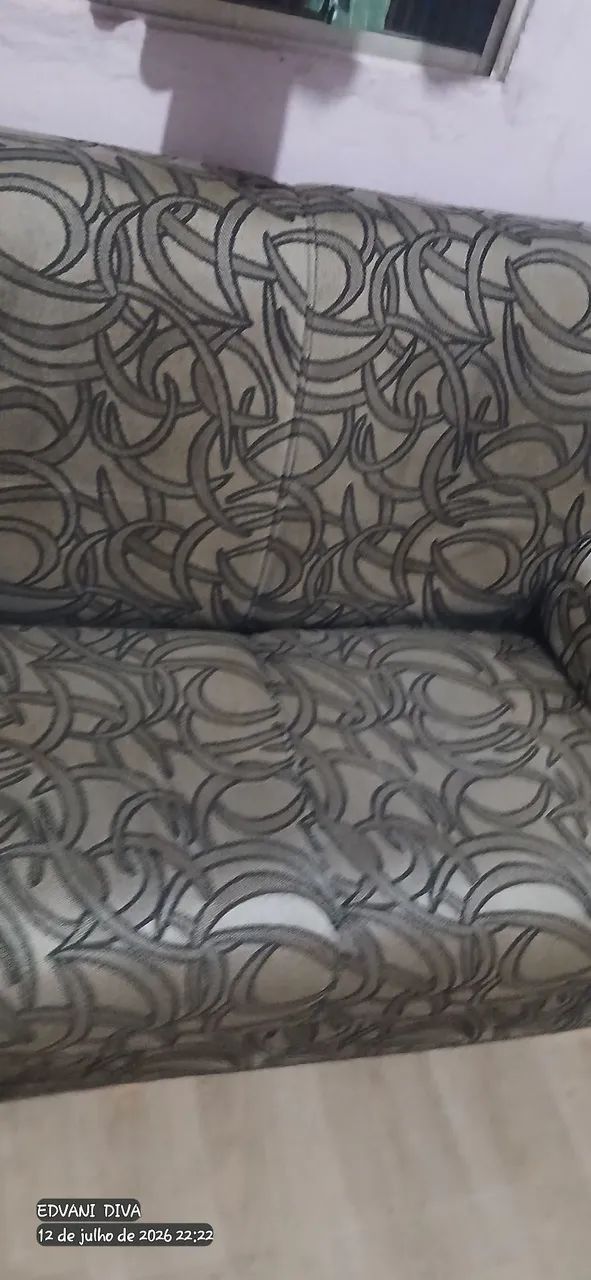 Vendo sofa uma poltrona e dois lugares em ótimo estado - Foto 4