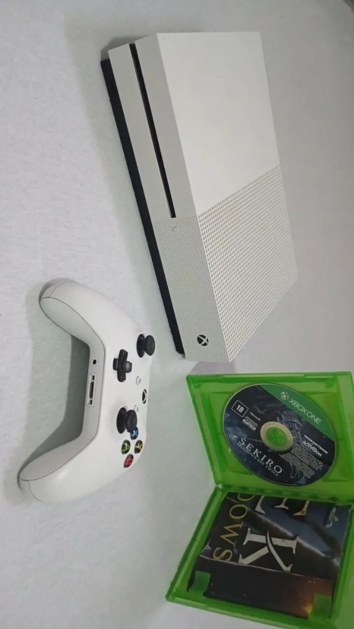 XBOX ONE S 1TB  - Foto 3