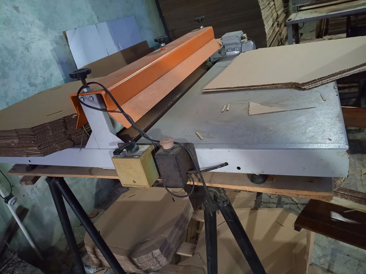 Máquina corte e vinco semi automática  - Foto 2