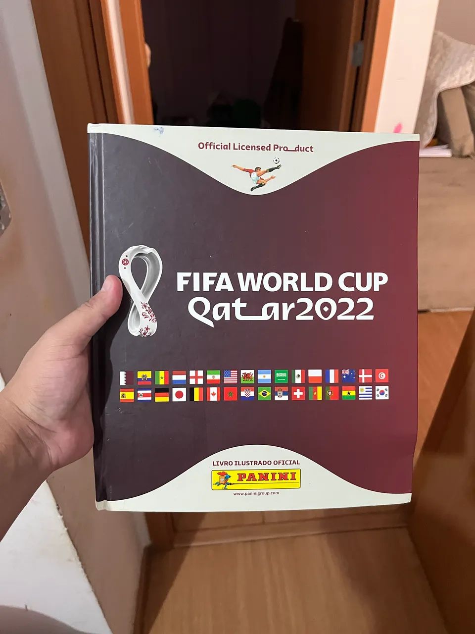 Álbum Capa Dura 2022 Faltando 13 Fig - Foto 4