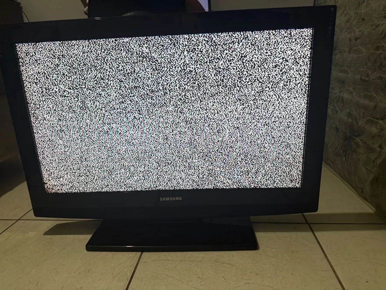 TV 32 polegadas  - Foto 2