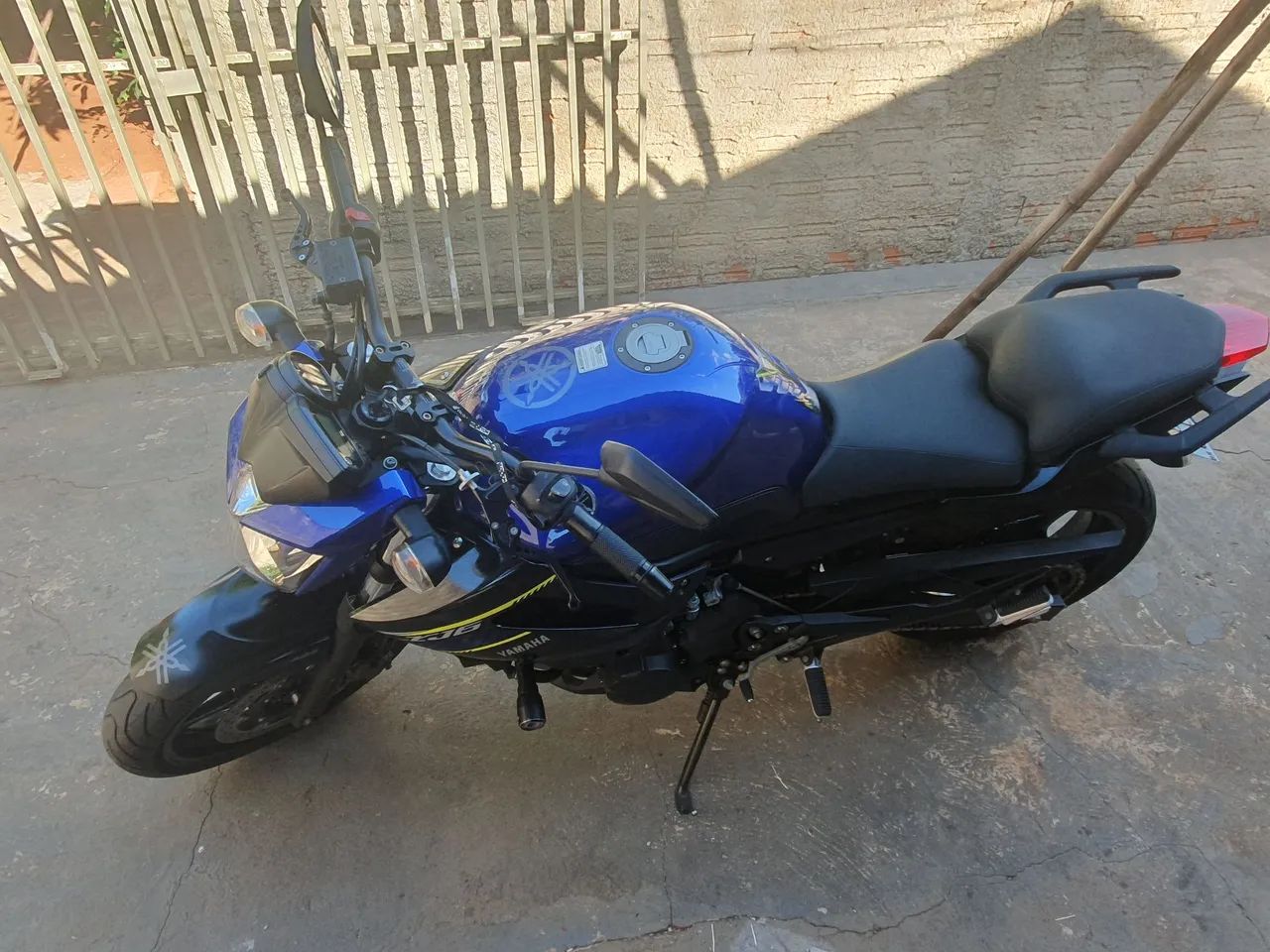 XJ6 N ABS - Foto 2