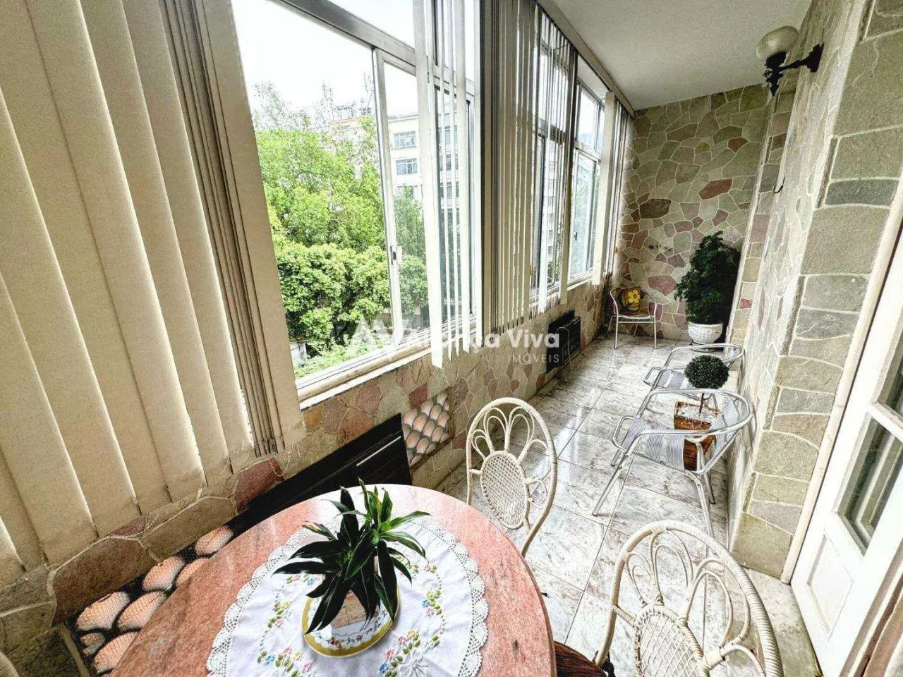 Laranjeiras | Apartamento 3 quartos, sendo 1 suite