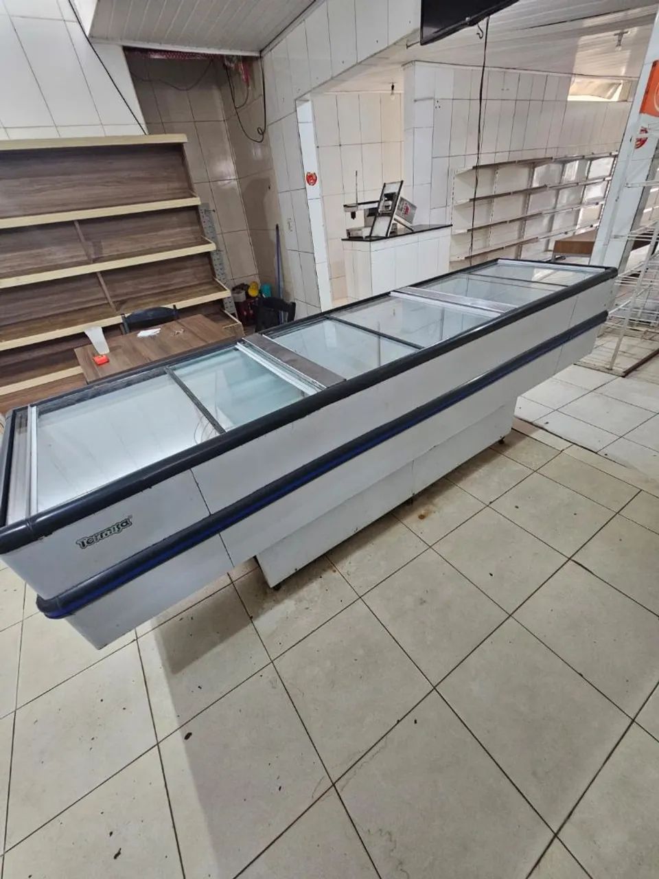 Ilha refrigeradora com 6 portas, 3m de comprimento 