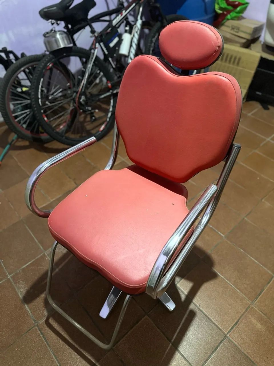 Cadeira de corte salão  - Foto 3