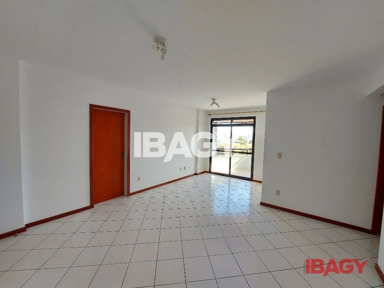 Excelente Apartamento 3 dormitório(s) em Capoeiras - Florianópolis - Foto 3