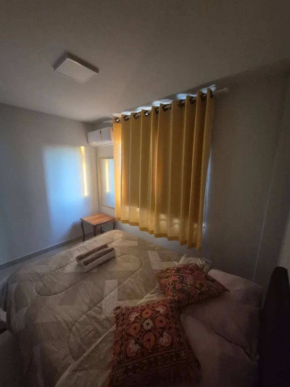 Aluga-se Apartamento imobiliado completo 2 quartos com ar condicionado edifício Paineiras 