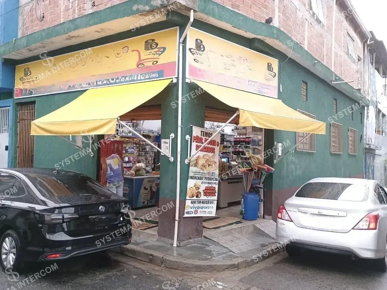Mercado em comunidade na Zona Leste de SP