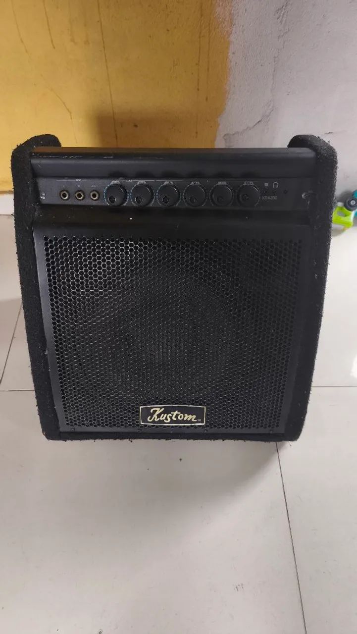 Caixa Kustom drum amplifier KDA200