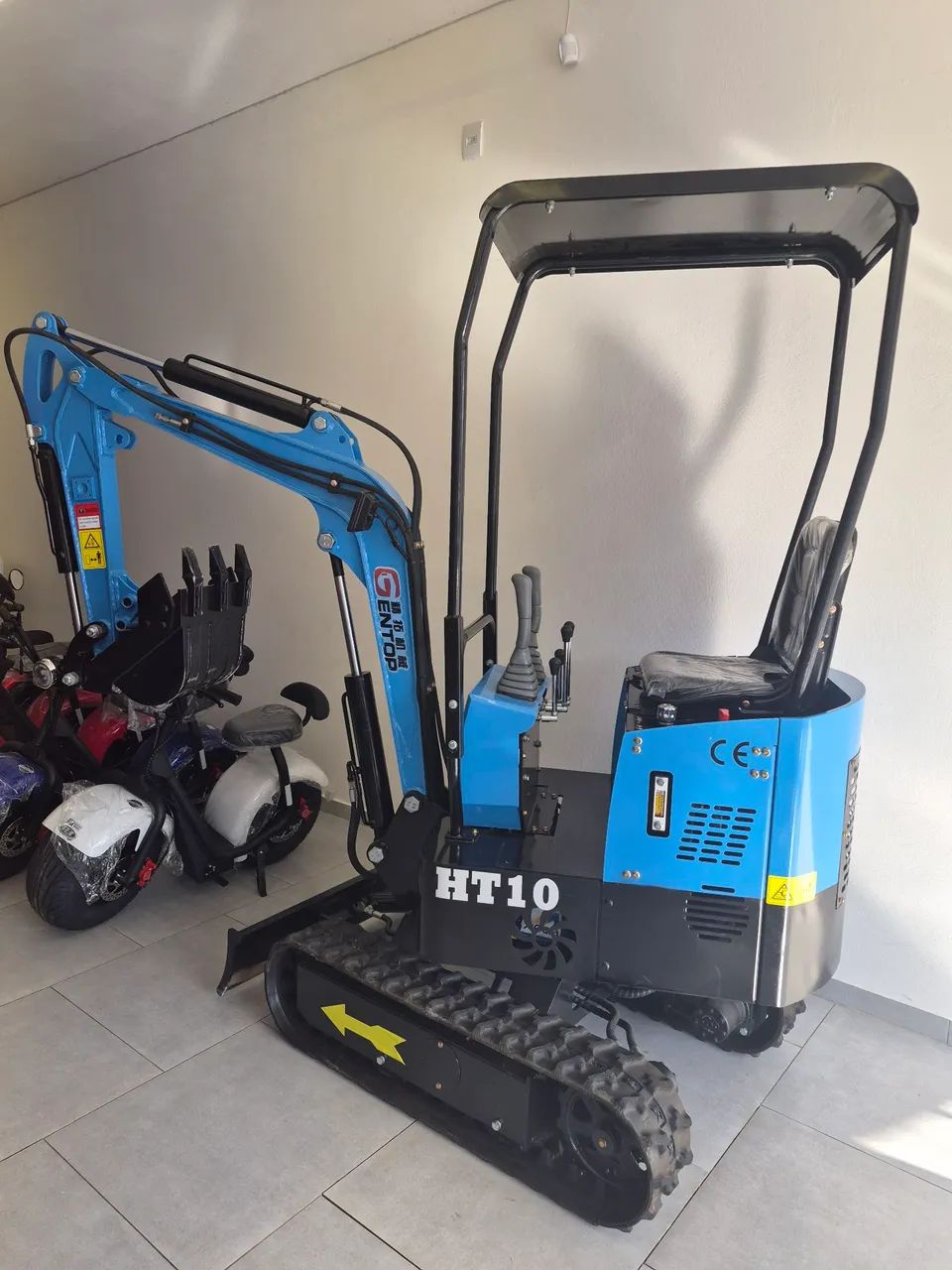 Mini escavadeira H10 higtop financiamos