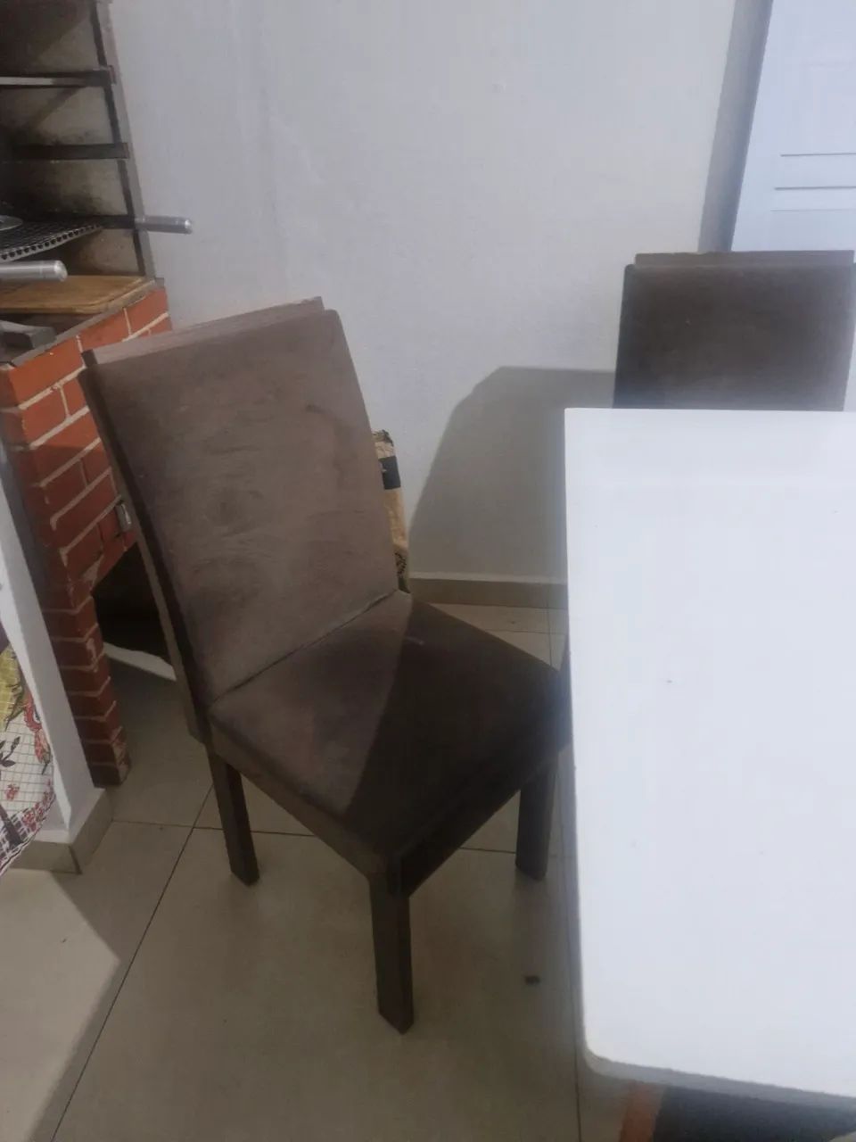 Mesa com 4 cadeiras  - Foto 4