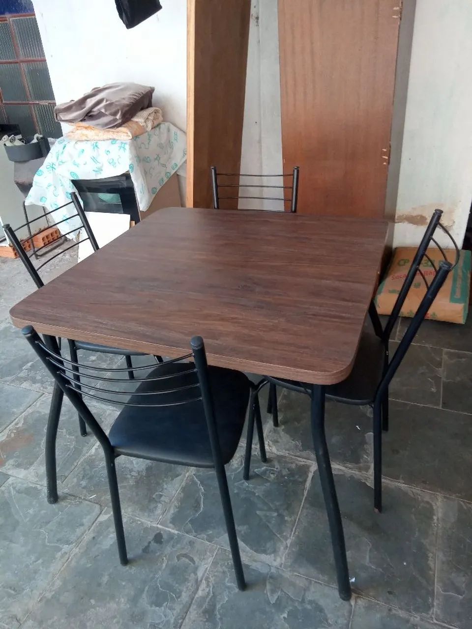 Mesa com 4 cadeiras - Foto 2