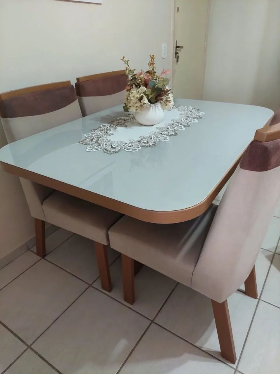 Mesa com 4 cadeiras - Foto 3
