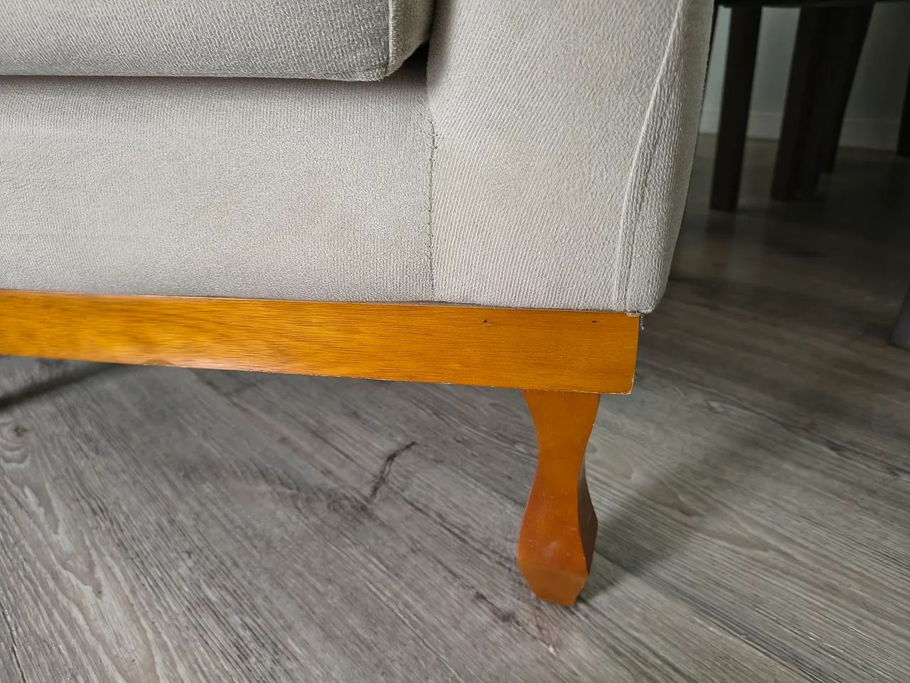 Poltronas de linho e madeira maciça  - Foto 5