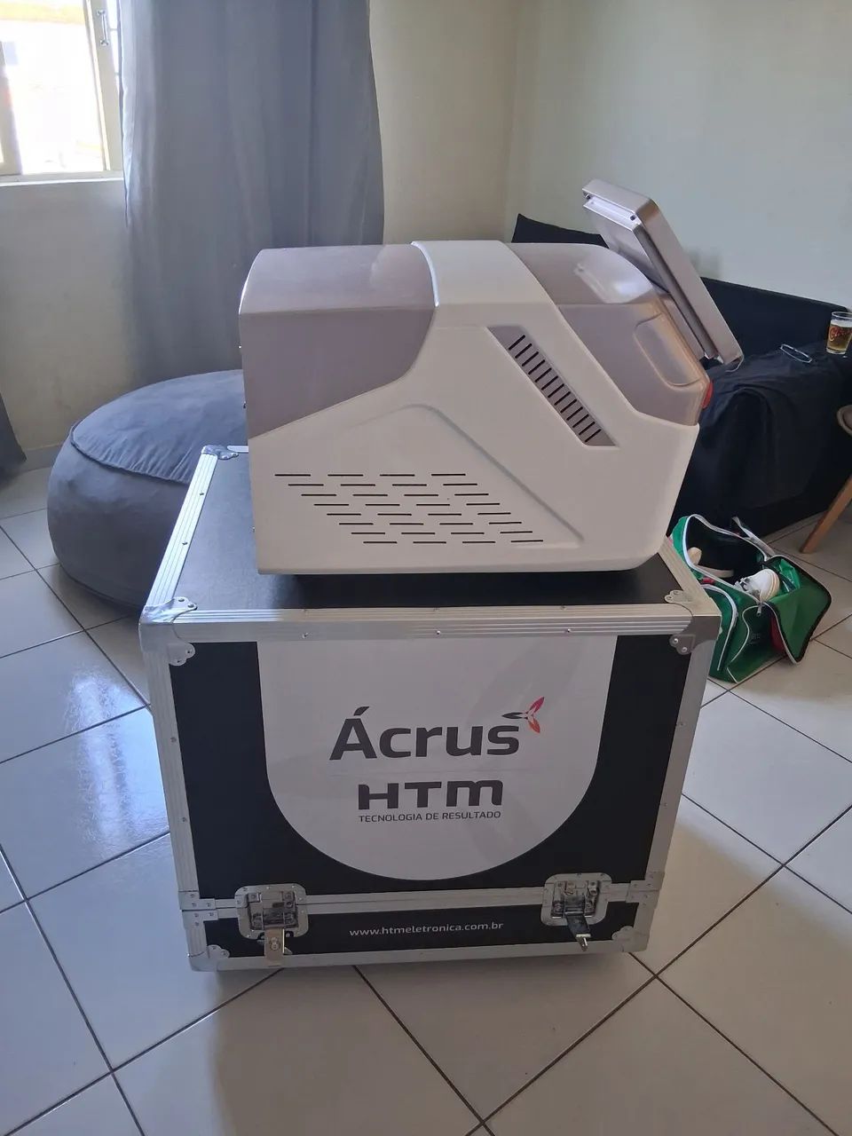 Laser Acrus HTM - Depilação a Laser + Mesa auxiliar HTM - COMPLETO - Foto 3