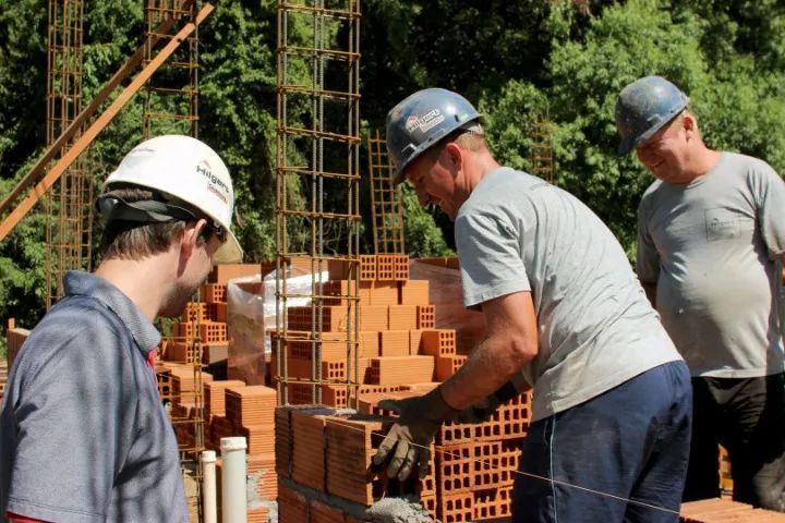 Vaga para pedreiro  - Foto 2