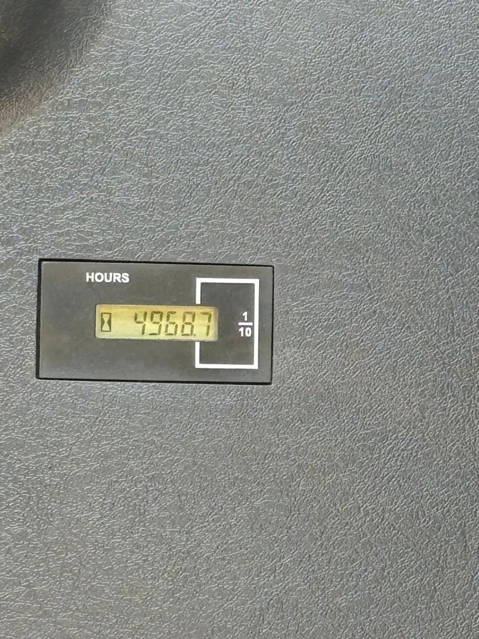 ESCAVADEIRA HYUNDAI 220 22 toneladas  - Foto 5