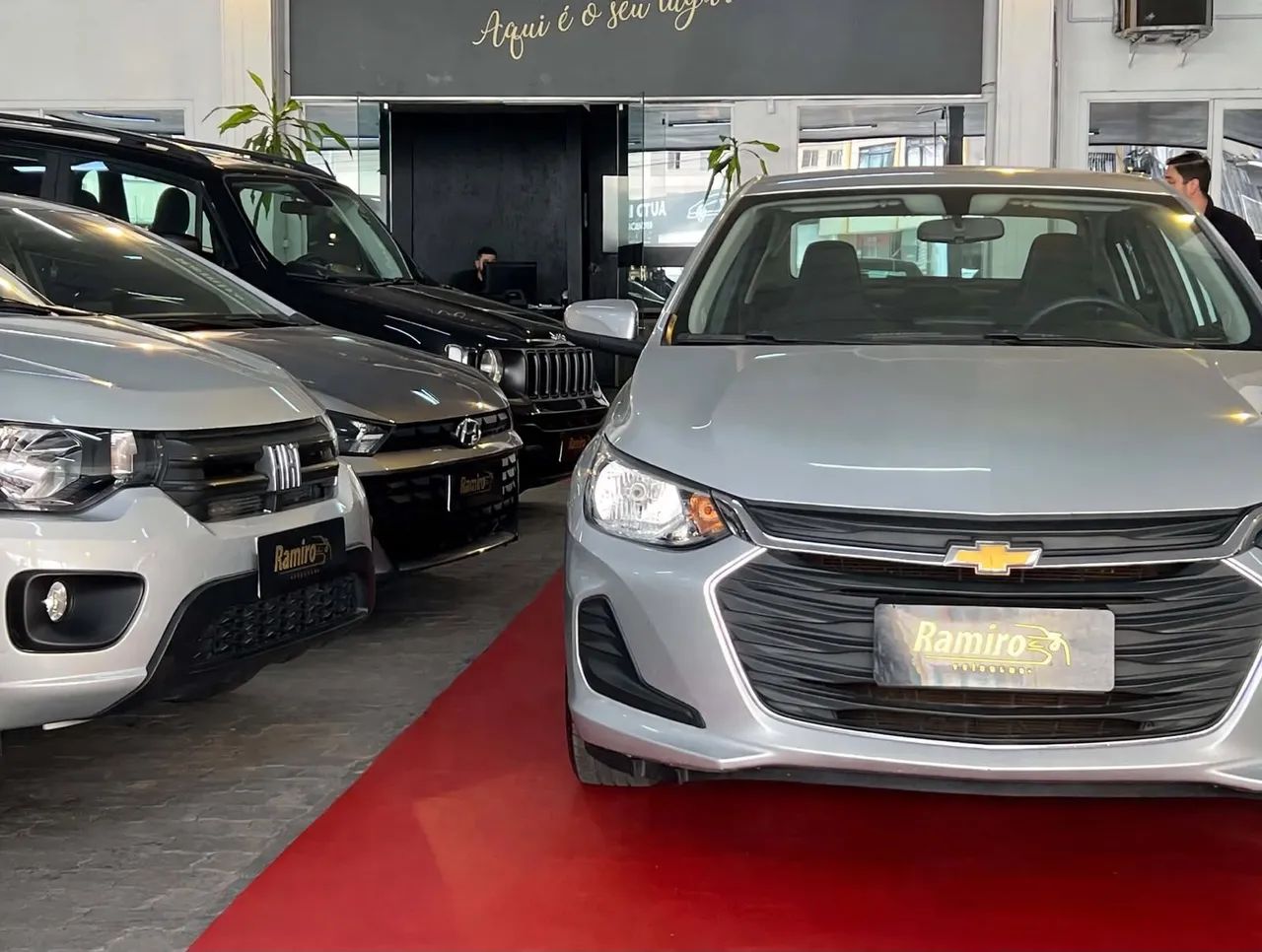 Chevrolet Onix Plus LT 1.0 12V Flex Mec. 4P 2023 - Foto 3