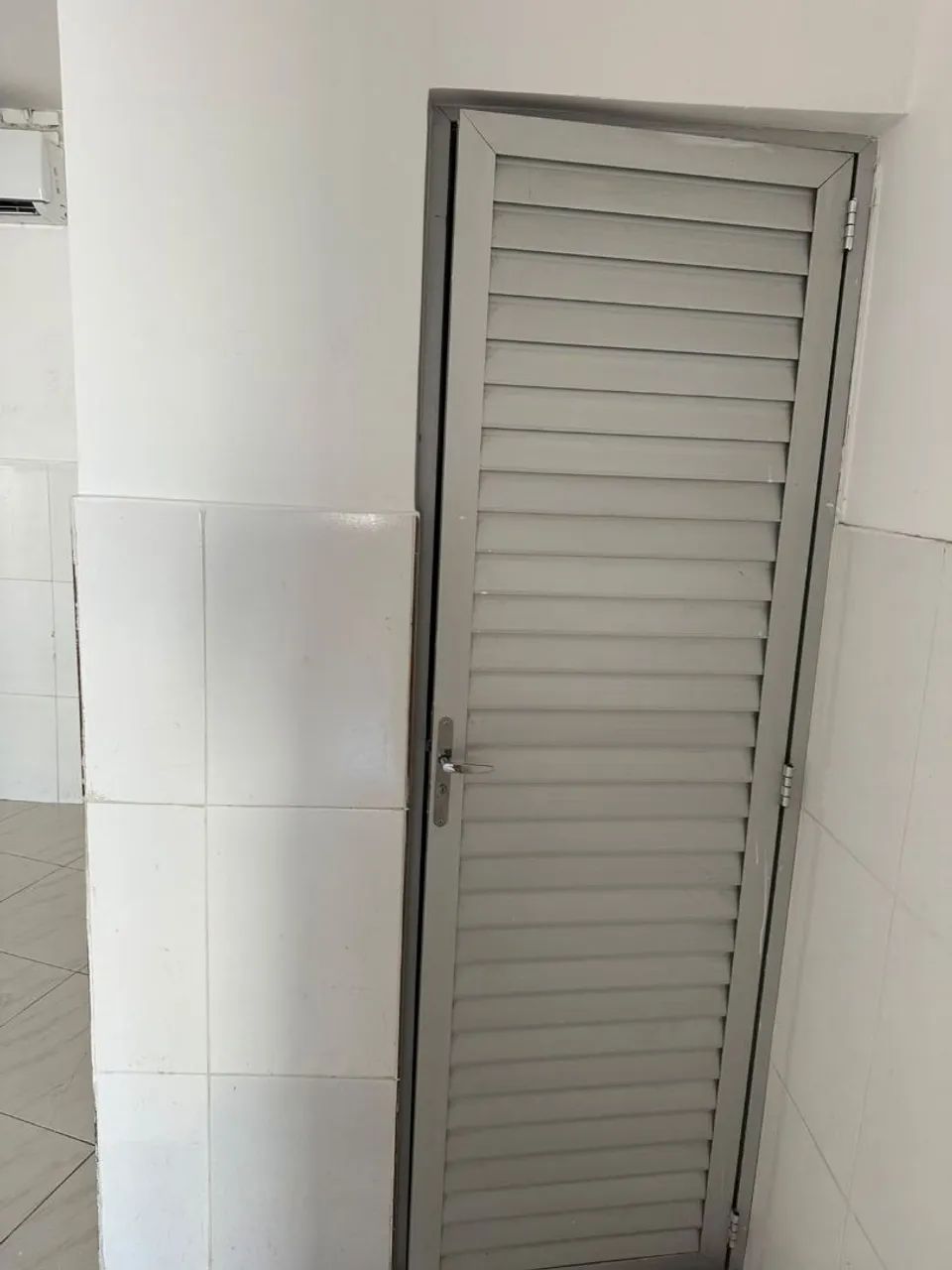 loja ZAP *.  aluga loja espaçosa ampla  com comércio forte - Foto 4