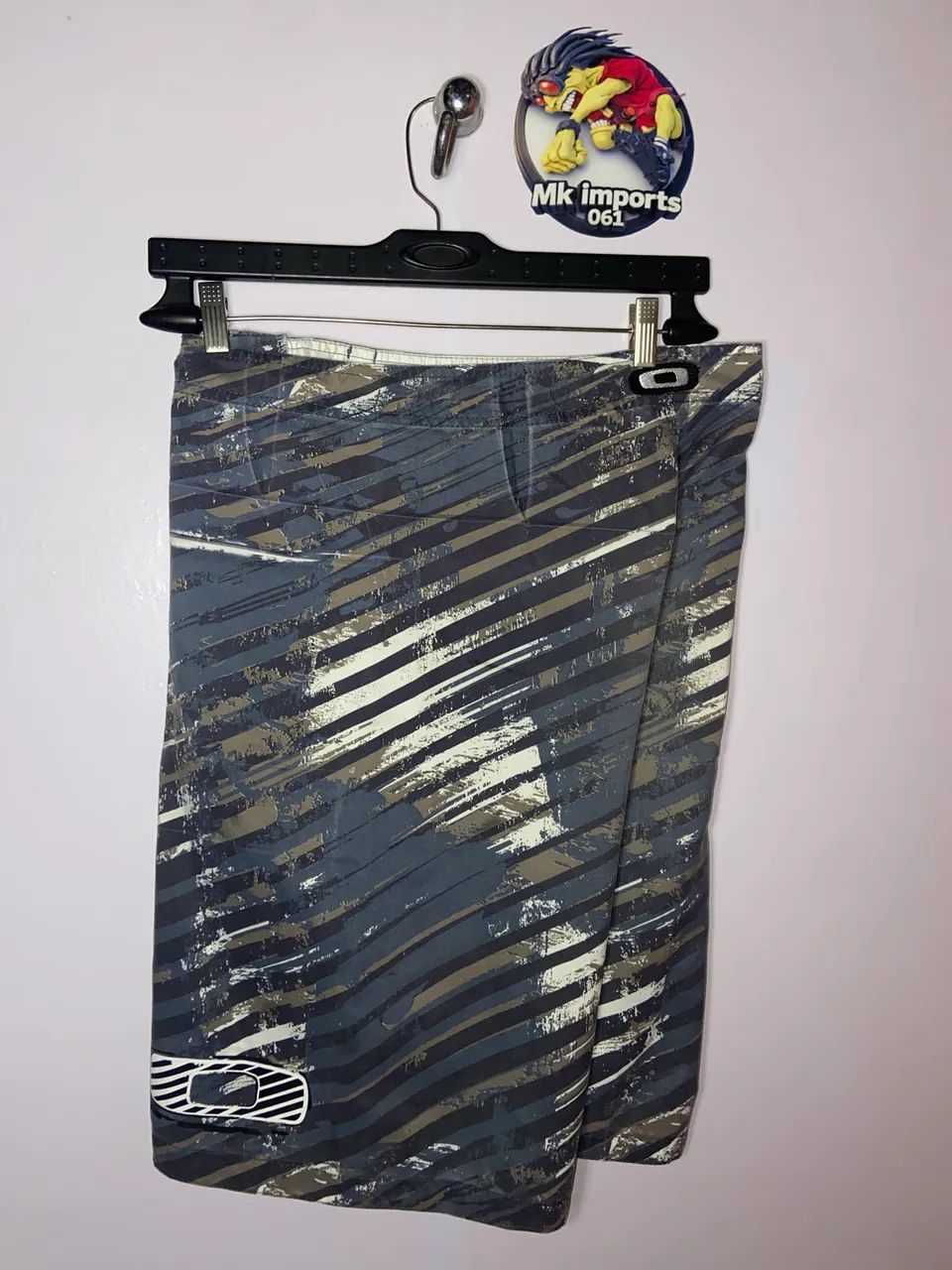 BOARDSHORT GASCAN COM PENTE OAKLEY - Foto 3